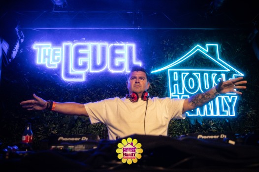 Replay Festival - House Family vs Level Classix by Jaylens