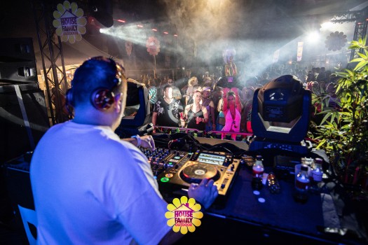 Replay Festival - House Family vs Level Classix by Jaylens