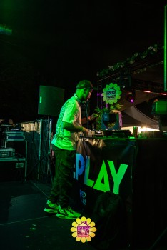 Replay Festival - House Family vs Level Classix by Jaylens