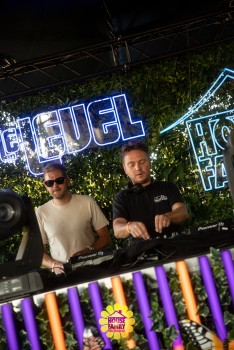 Replay Festival - House Family vs Level Classix by Jaylens