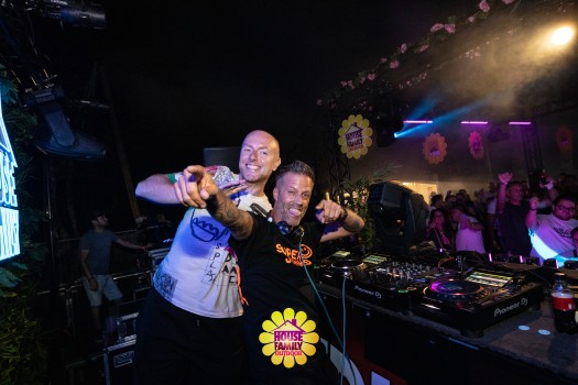 Replay Festival - House Family vs Level Classix by Jaylens